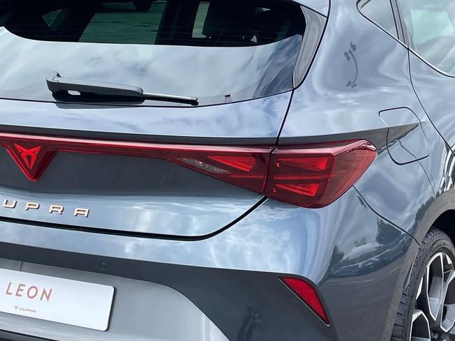 CUPRA Leon Photo 16