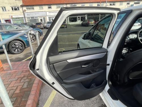 BMW 2 Series Active Tourer Photo 06287509-952f-4651-a8ff-feade7ff89fe.jpeg