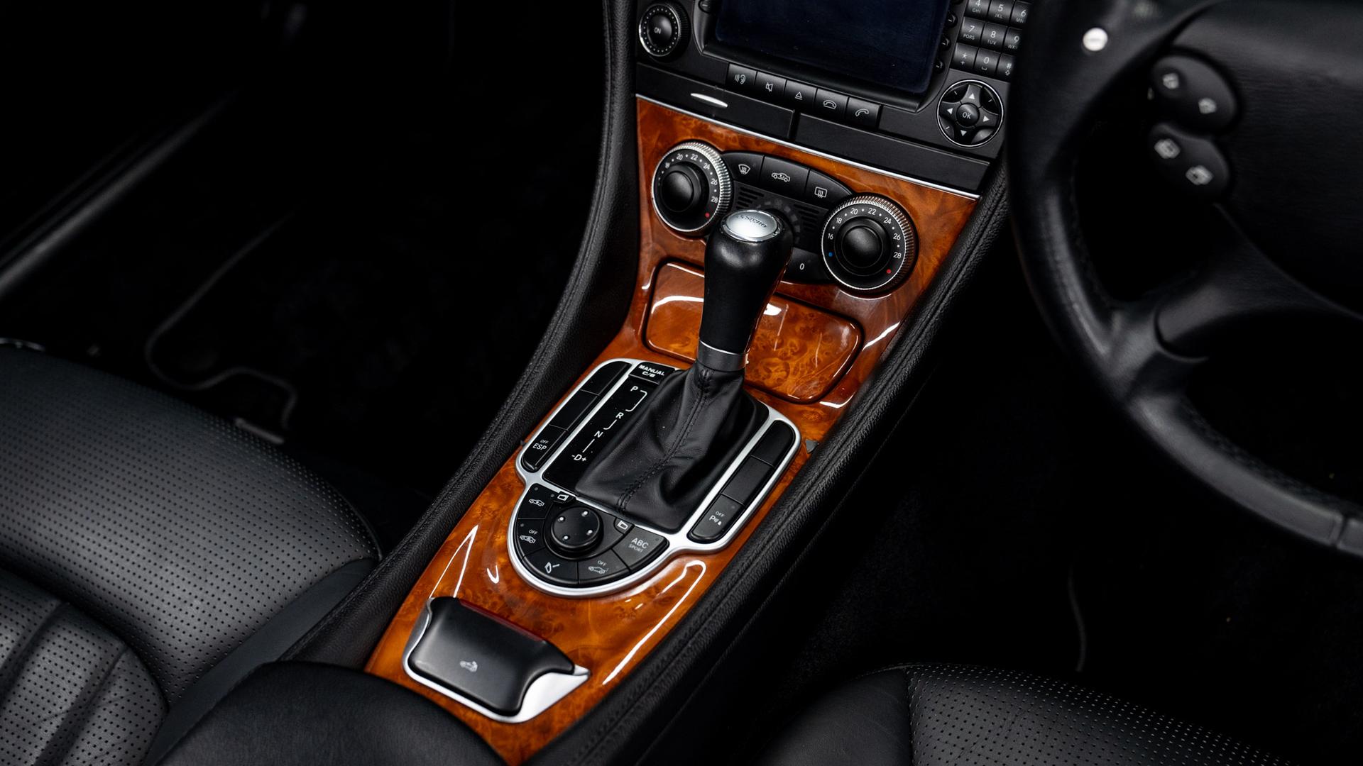 Mercedes-Benz SL65 Photo 062bda08-6455-43d8-bc2a-73ec12e204db.jpg