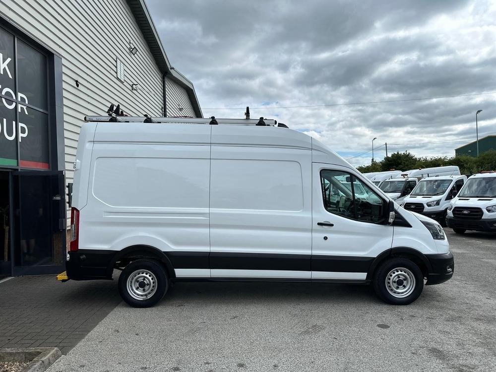 Ford Transit Photo 0632be94-3254-48ec-80c0-7d399ea40f2e.jpg