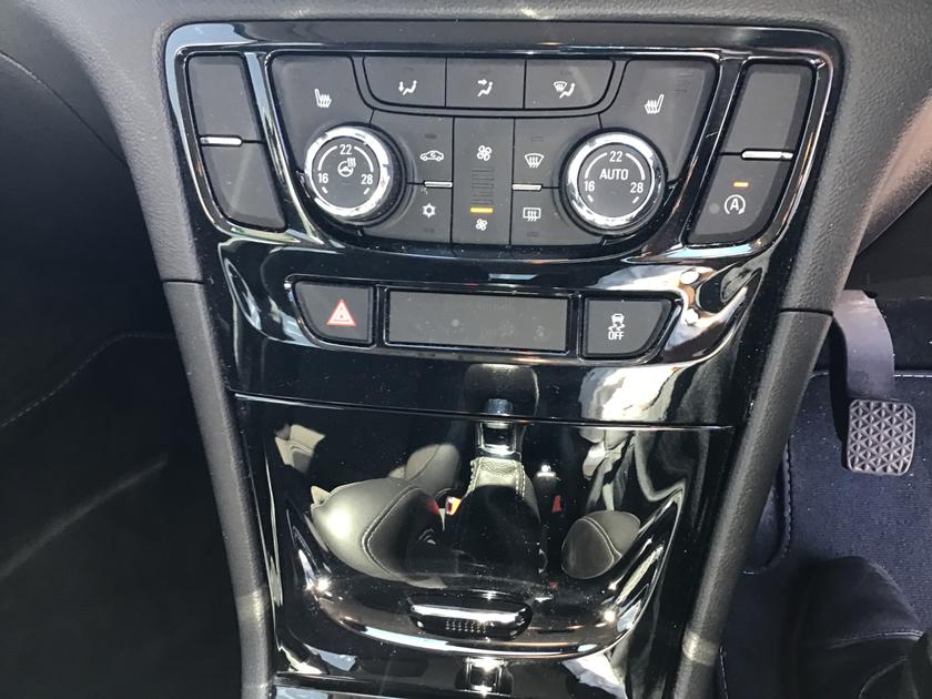 Vauxhall Mokka X Photo 065f2647-cd27-461d-a45a-61bb3bd30d29.jpg