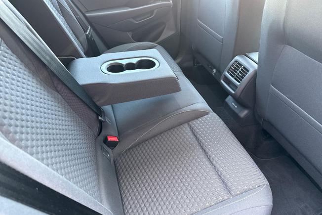 VOLKSWAGEN T-Roc Photo 25