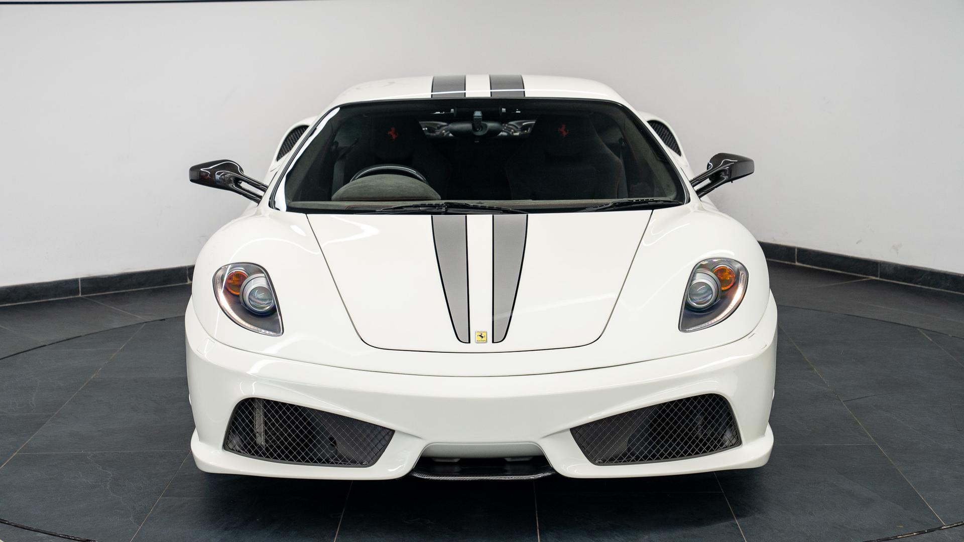 Ferrari 430 Photo 06789ec0-b24f-45c4-ae9c-68da3ec291c7.jpg