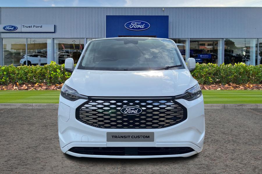 Ford E-TRANSIT CUSTOM Photo 0687ee54-e2da-4345-9455-85b7e1390f53.jpg