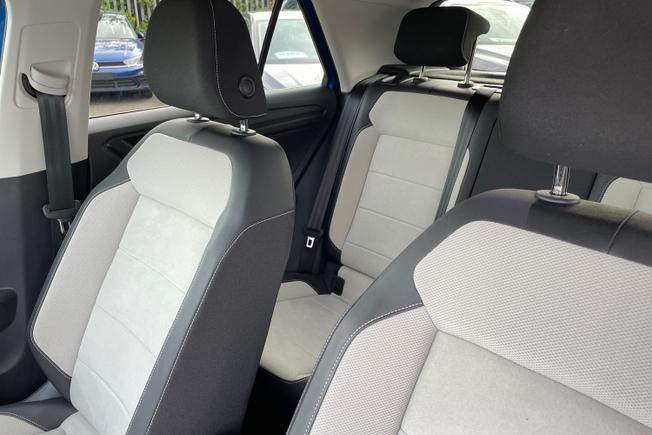 VOLKSWAGEN T-Roc Photo 39