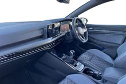 VOLKSWAGEN Golf Photo 2