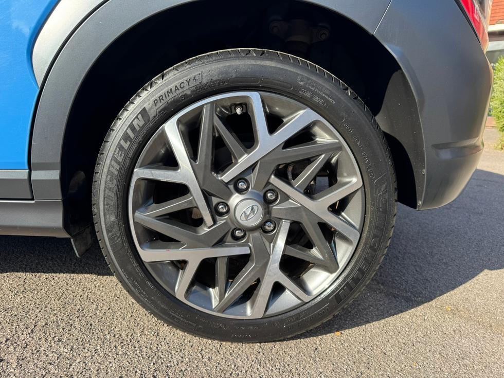 Hyundai KONA Photo 06ae15d6-ce35-4f26-ae20-e43163f10bb7.JPEG