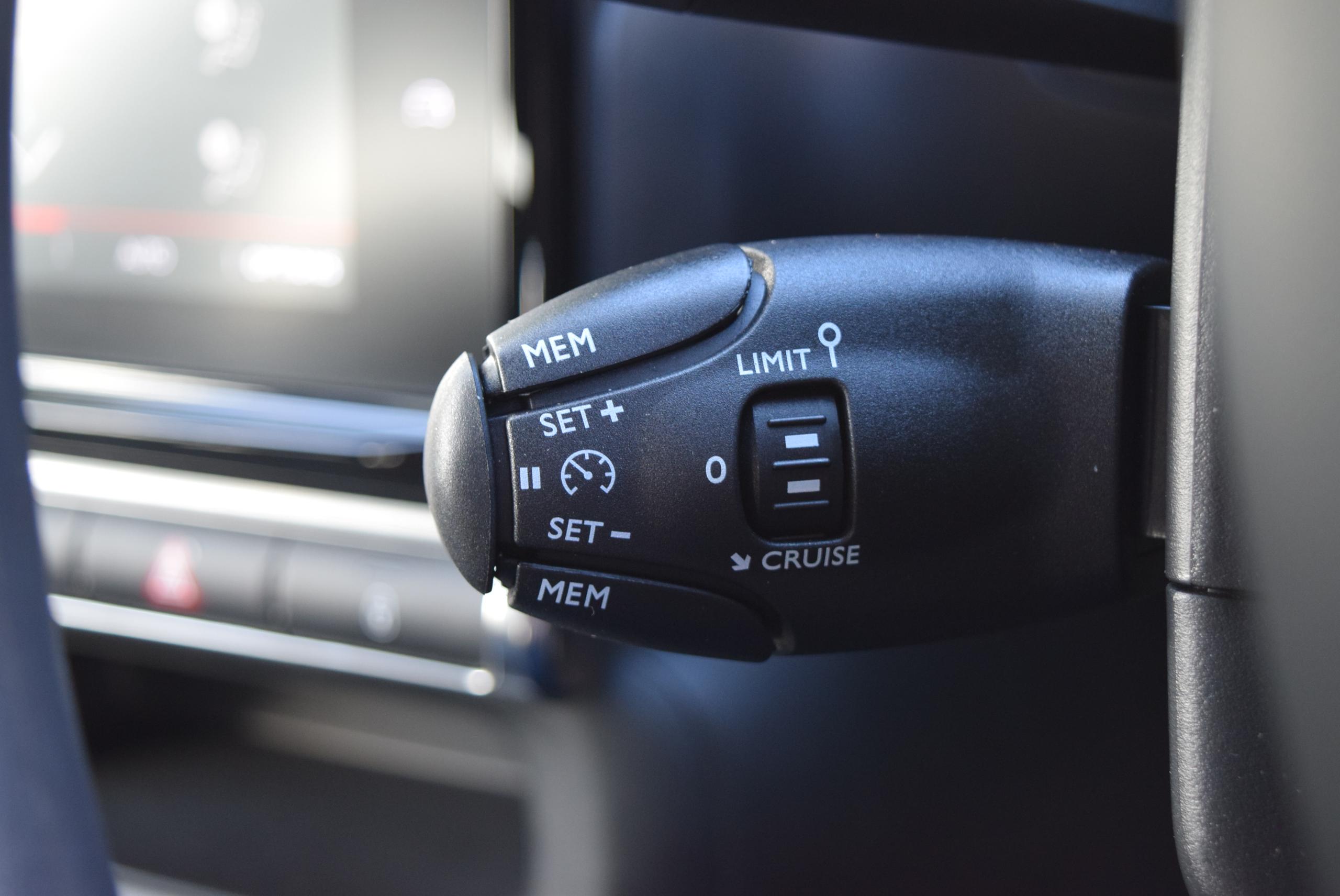 CITROEN C3 1.2 PURETECH PLUS 5DR MILEAGE 20,121 FUELTYPE PETROL TRANSMISSION MANUAL PRICE 190.78...