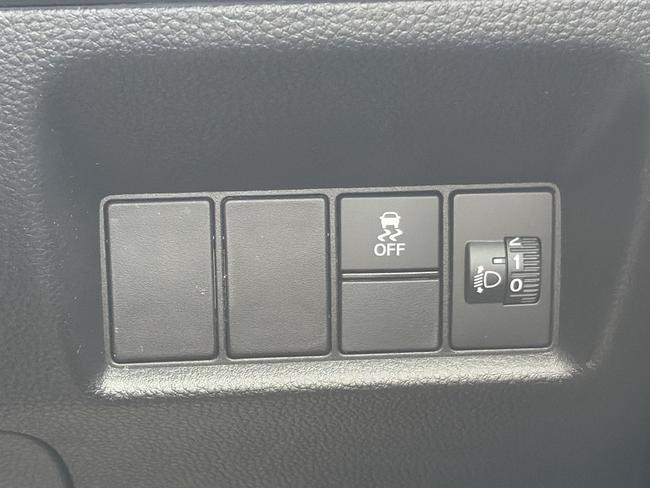 Honda Jazz Photo 06dd438e-edd8-4991-b0e8-05c95a2abf9d.jpg