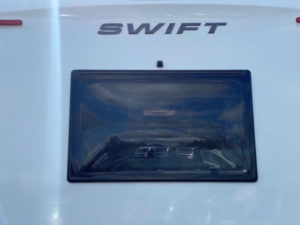 Used Swift Escape 674 DL22DML 38