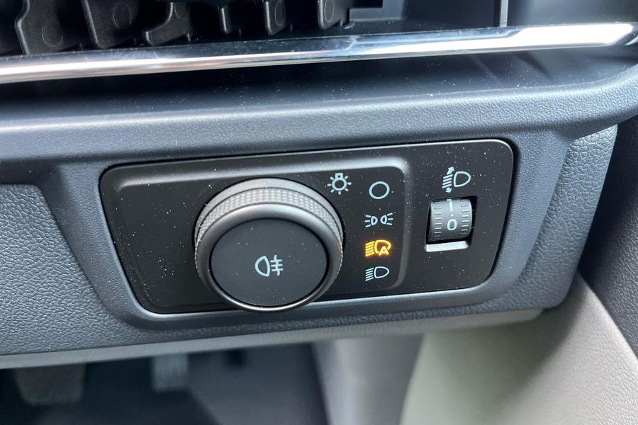Ford TRANSIT CUSTOM Photo 06eb00b8-91a2-4e05-8a8f-04d8a7234521.jpg