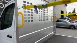 Mercedes-Benz Sprinter Photo 27