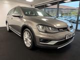 Volkswagen Golf Photo 2
