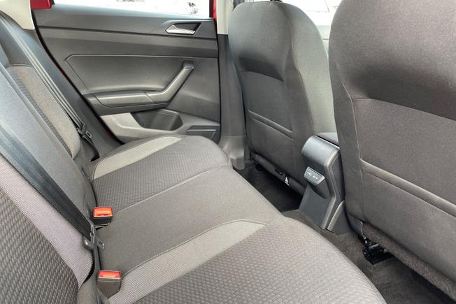 VOLKSWAGEN Polo Photo 13
