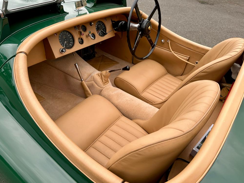 Used Jaguar XK120 1JYU 16