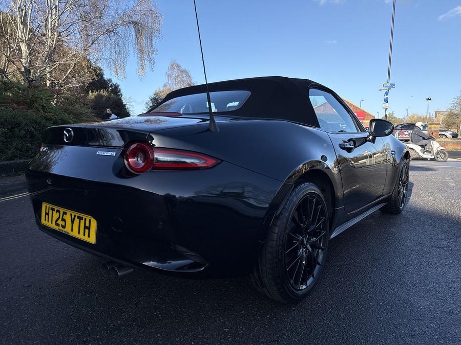 Mazda MX-5 Photo 0713240f-ac27-4358-9cd6-6d8e327f1d6d.jpg