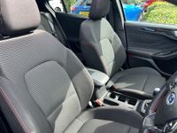 Ford Focus Photo 13