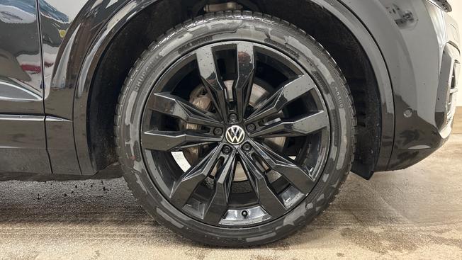 VOLKSWAGEN Touareg Photo 5