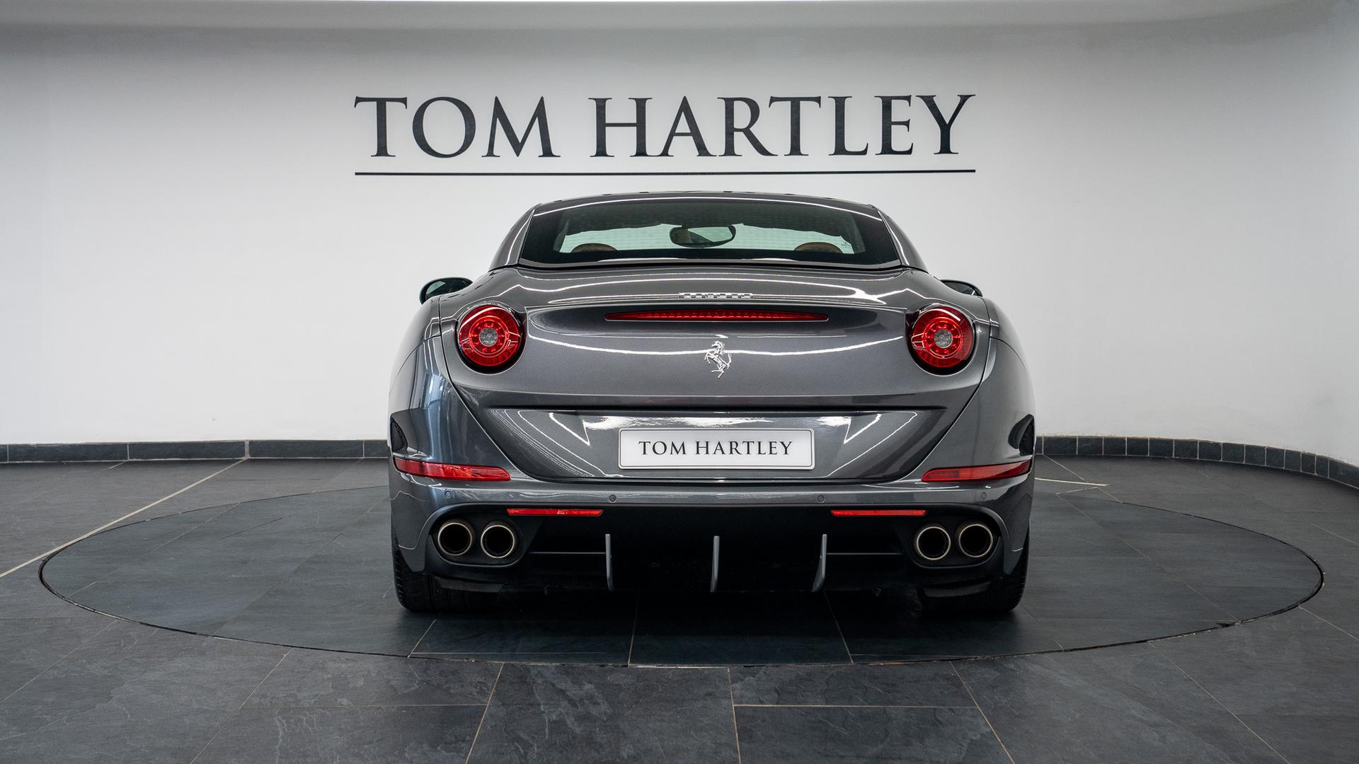 Ferrari California Photo 071ccb93-e337-4366-86a2-0a3a8b99c9d3.jpg