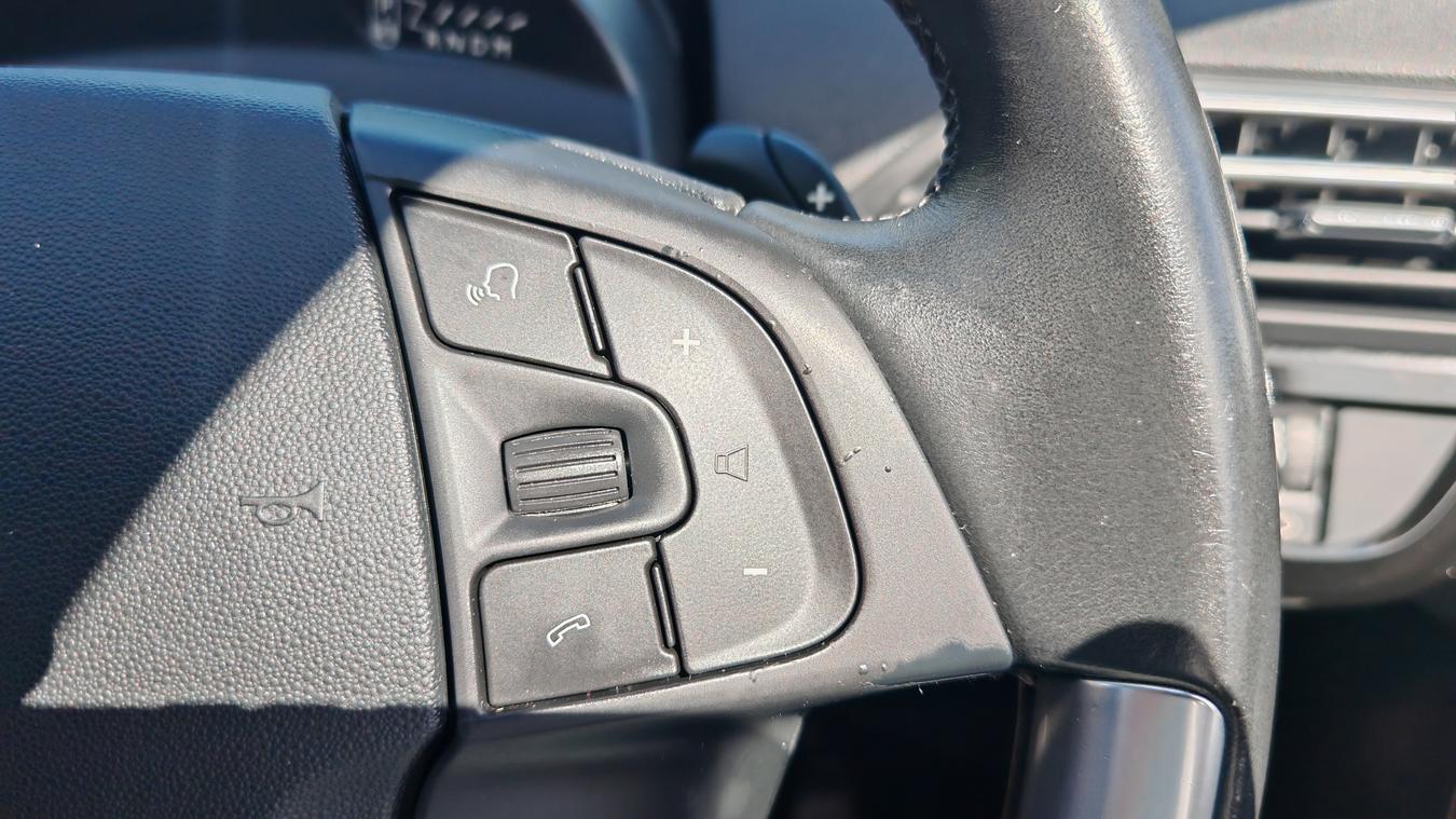 Used Citroen C4 Picasso WX66VYU 32