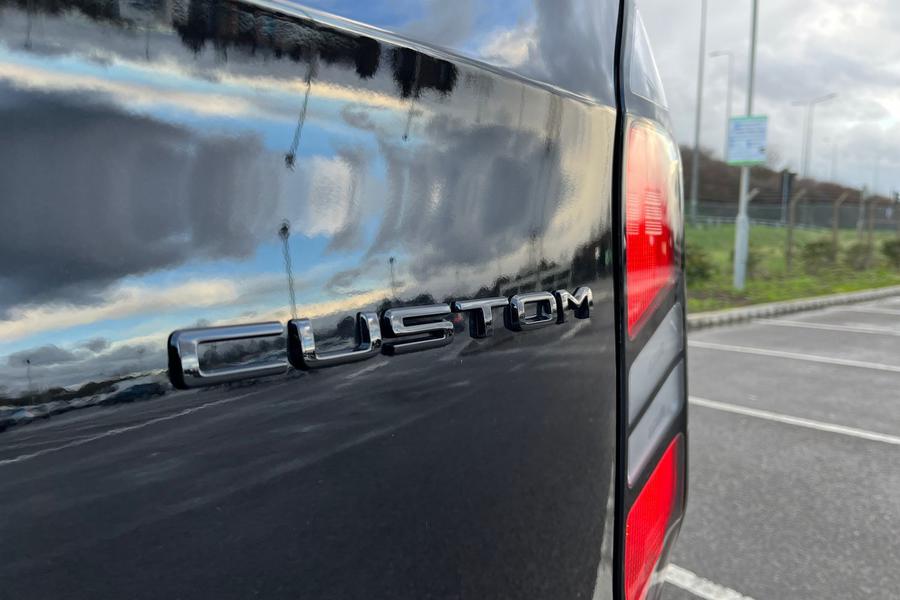 Ford TRANSIT CUSTOM Photo 0725482d-a6e9-4b2e-9f8e-3a393d9c262a.jpg