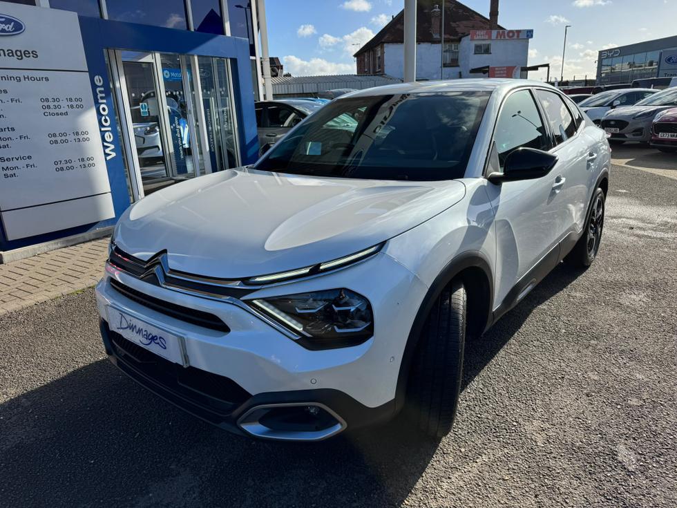 Citroen C4 X Photo 07281c7b-c7f0-4d85-970a-b93a5117db22.jpeg