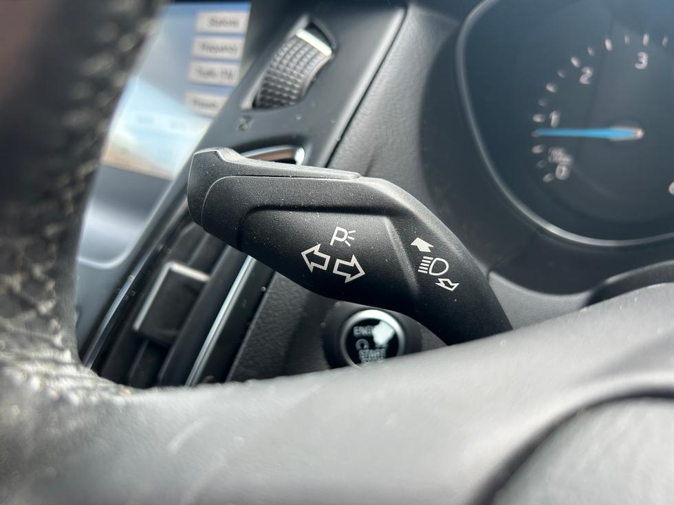 Ford Focus Photo 072dee4d-5bad-4c75-9d88-f4f1f3767739.jpeg