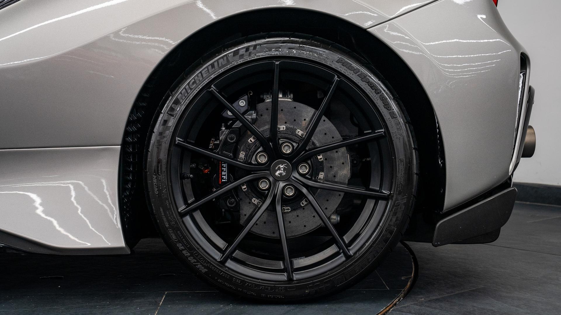 Ferrari 488 Photo 0732b585-3097-48ad-a79d-2f35beecd8f5.jpg