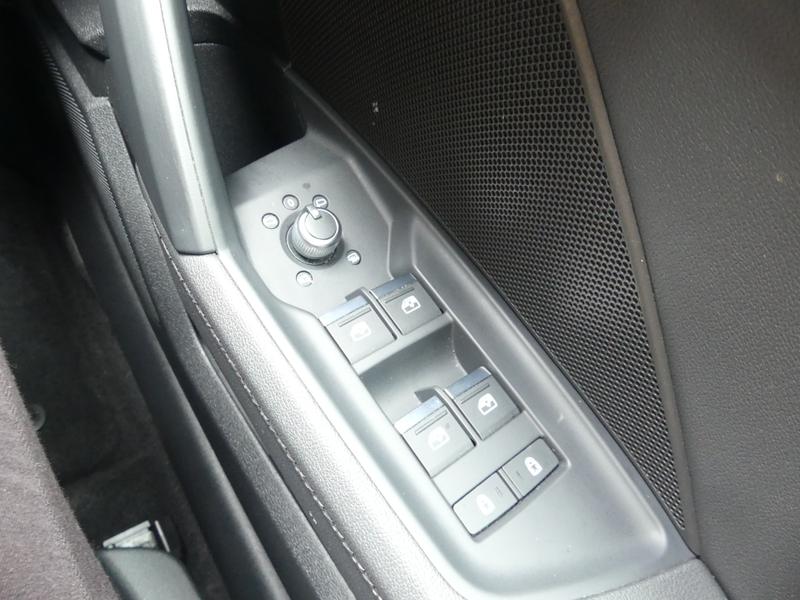Audi A3 Photo 07546051-0982-4a3c-801f-d529b05a81c8.jpg