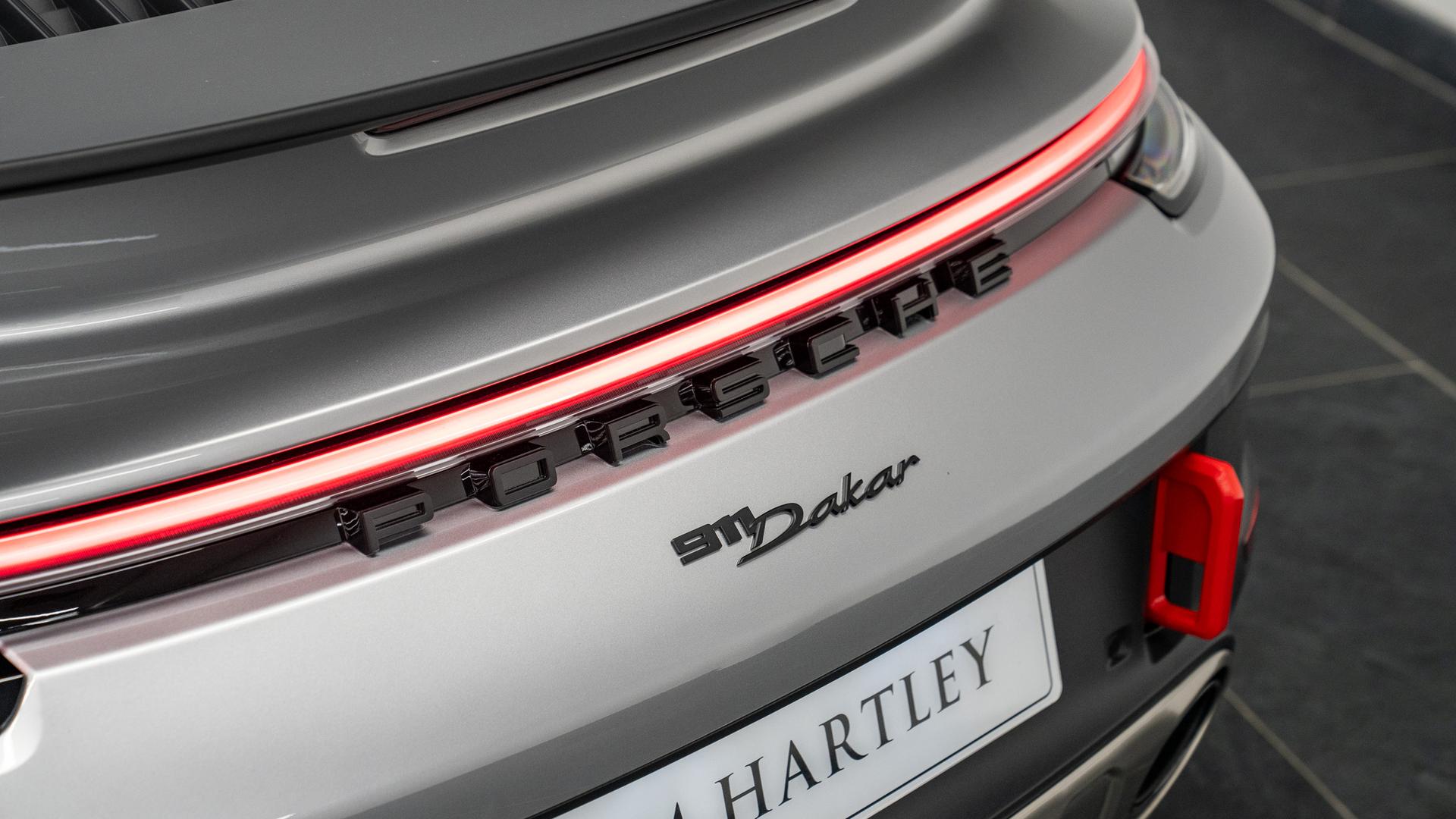 Porsche 911 Photo 0755ea28-dd18-4f83-be96-86f2e88a1906.jpg