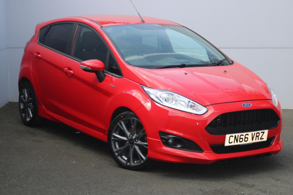 Used 2017 Ford FIESTA ST-LINE at Day's