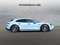 PORSCHE Taycan Photo 3