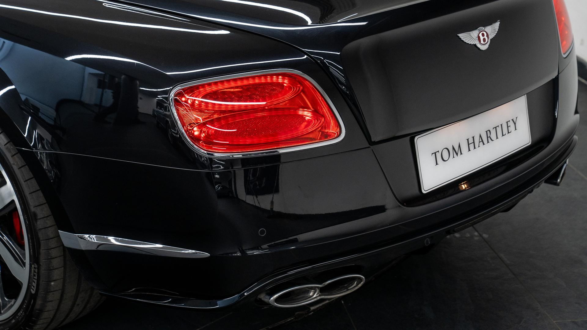 Bentley Continental GTC Photo 0770623c-59f4-47d5-83bb-90595f072475.jpg