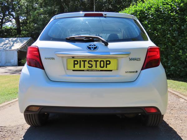 Used Toyota Yaris DF14XRT 11