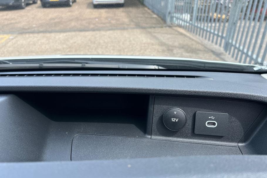 Used Ford E-TRANSIT ETRANSITTREND10 30