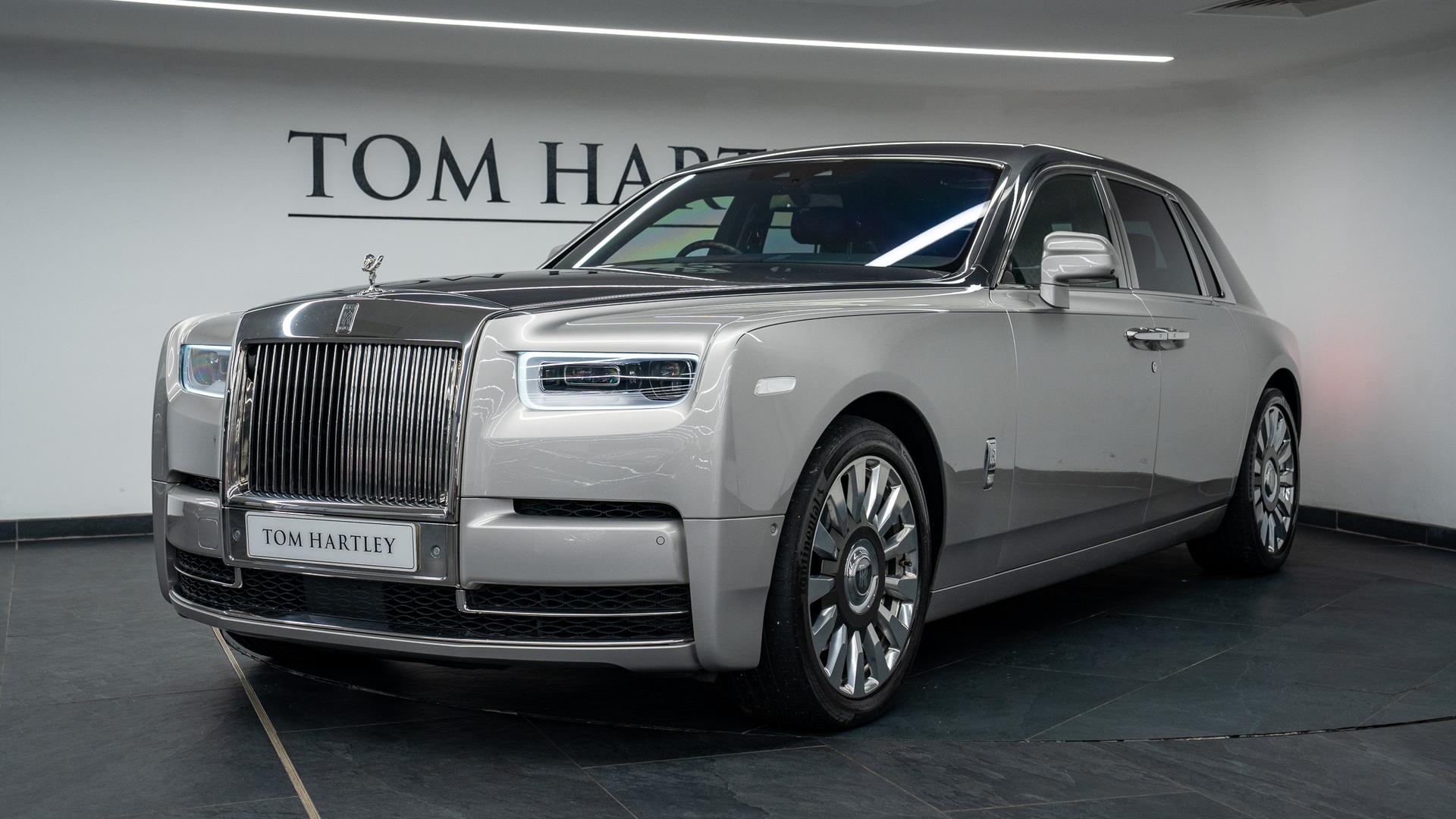 Rolls-Royce Phantom Photo 078823f7-8719-4dd9-8101-0c72afc048f7.jpg