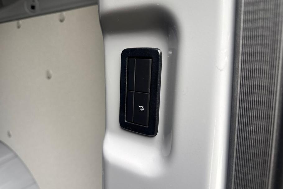 Used Ford TRANSIT CUSTOM CUSTOMTRAIL01 24