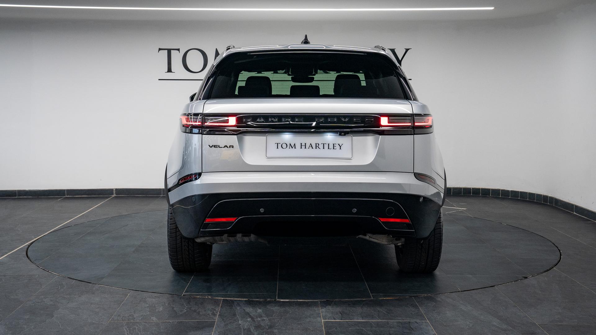 Land Rover Range Rover Velar Photo 07c6f202-2d8c-45e0-b194-9a5ed3e3302c.jpg