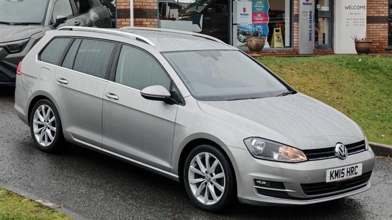 Used Volkswagen Golf KM15HRC 1