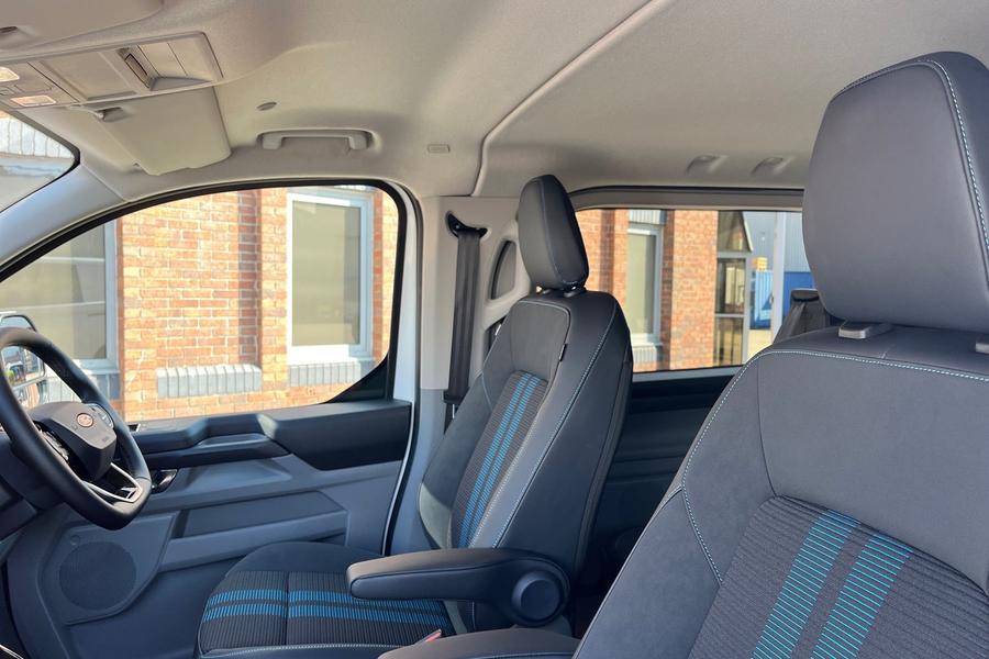 Ford TRANSIT CUSTOM Photo 07ed51c3-a334-4083-ae37-313ad4f14a99.jpg