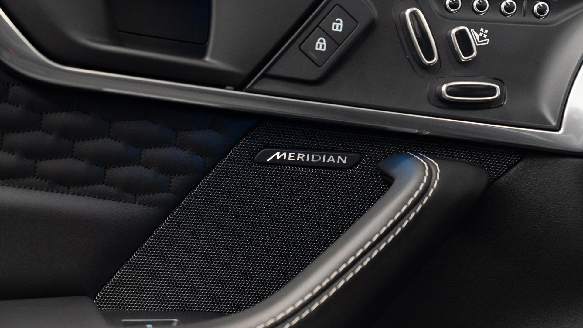 Jaguar F-Type Photo 07ee5ac3-d8d3-426f-b84a-9a8cabc7f72c.jpg
