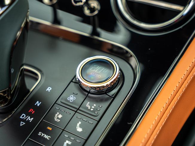 BENTLEY Continental GTC Photo 29