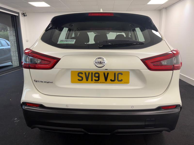 Nissan Qashqai Photo 0802c91d-0258-4d97-b37e-54a3f38c37ef.jpg