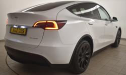 TESLA MODEL Y Photo 23