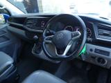 Volkswagen Transporter Shuttle Photo 11