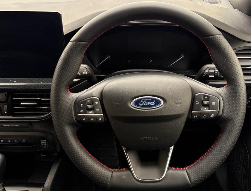 Ford Focus Photo 0826e24c-eecb-415b-8e09-b6d2f2ae3d93.jpg