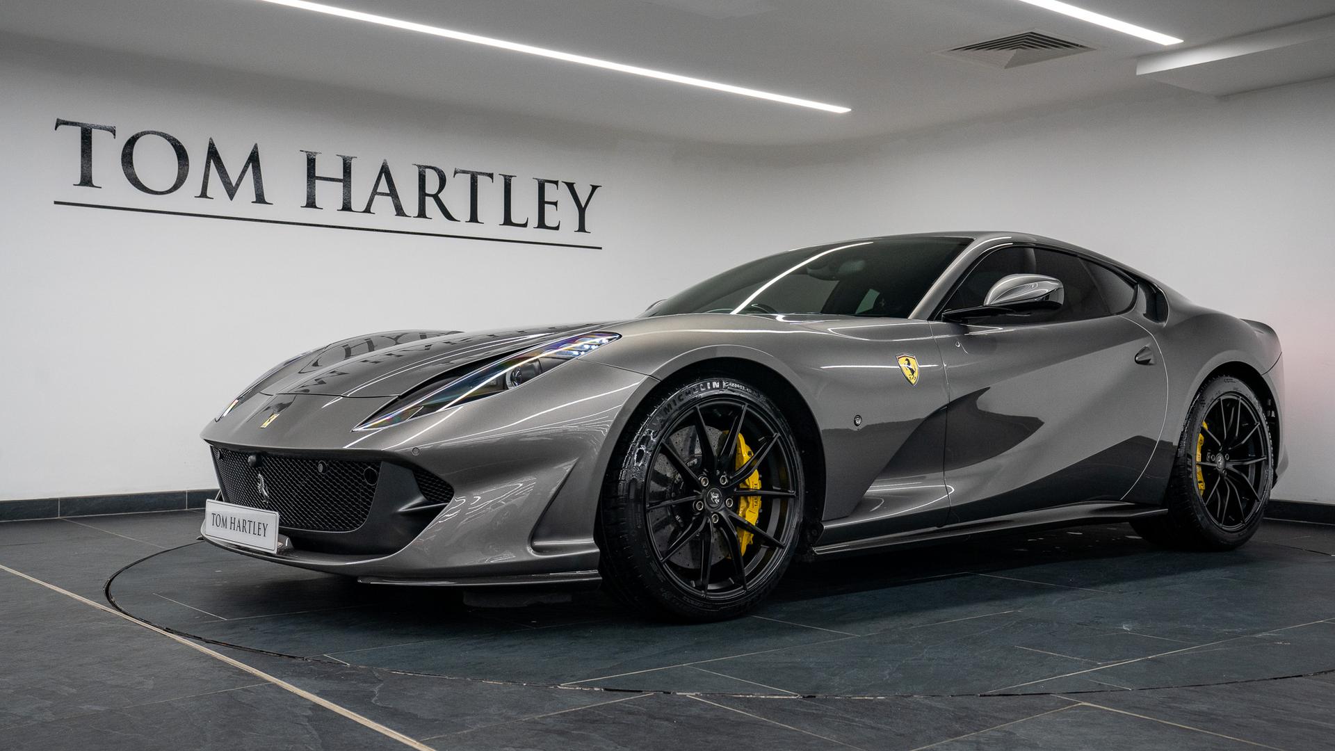 Ferrari 812 Photo 084534b3-4e3e-4c49-b260-c14acc8c4603.jpg
