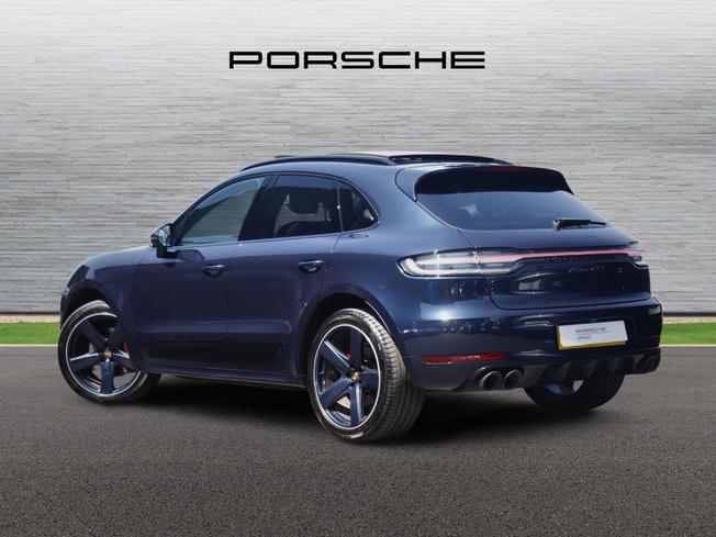 PORSCHE Macan Photo 2