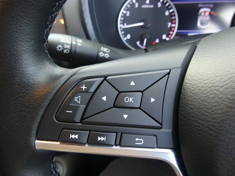 Nissan Juke Photo 084e9274-bf0b-4e2b-942d-15c918931e9d.jpg