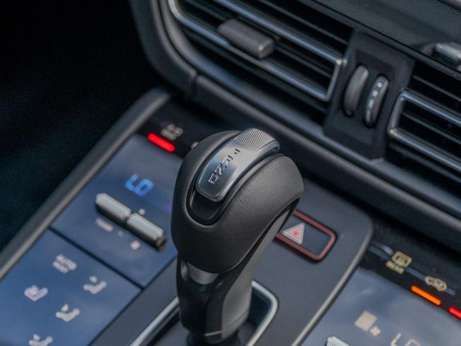 PORSCHE Macan Photo 20